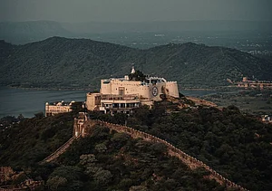dixitchouhan/Instagram : The temple is located in the Aravali Hills